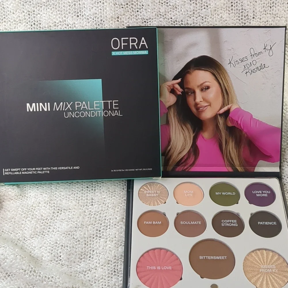 OFRA (X HOT MESS MOMMA) Mini Mix Face Palette in Unconditional, 21g/0.74oz
